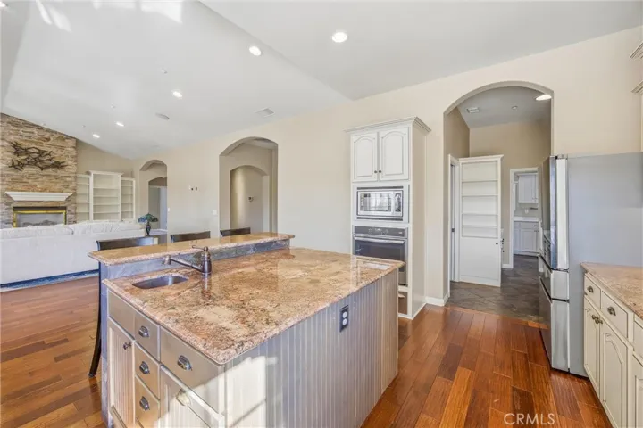 31027 E Sunset Drive N, Redlands, California 92373