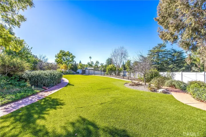 31027 E Sunset Drive N, Redlands, California 92373