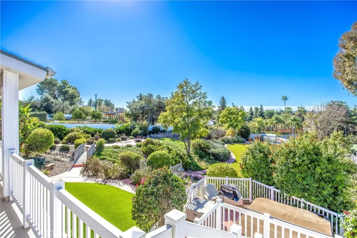 31027 E Sunset Drive N, Redlands, California 92373