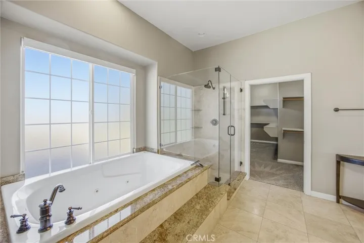 31027 E Sunset Drive N, Redlands, California 92373