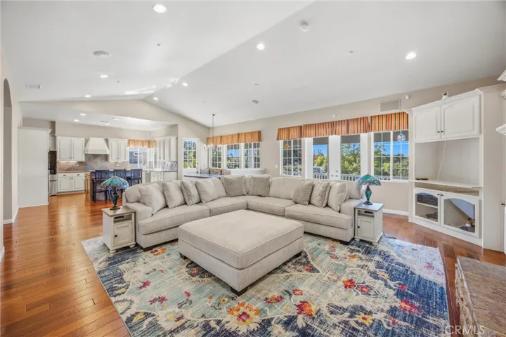 31027 E Sunset Drive N, Redlands, California 92373
