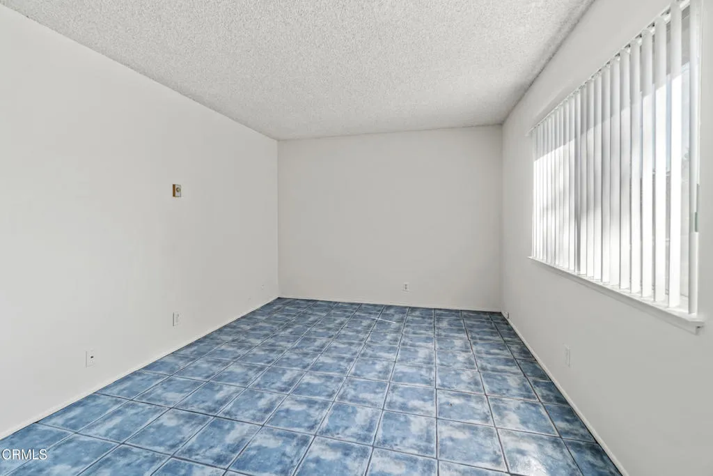 701 Halyard Street, Port Hueneme, California 93041 home-pic-19
