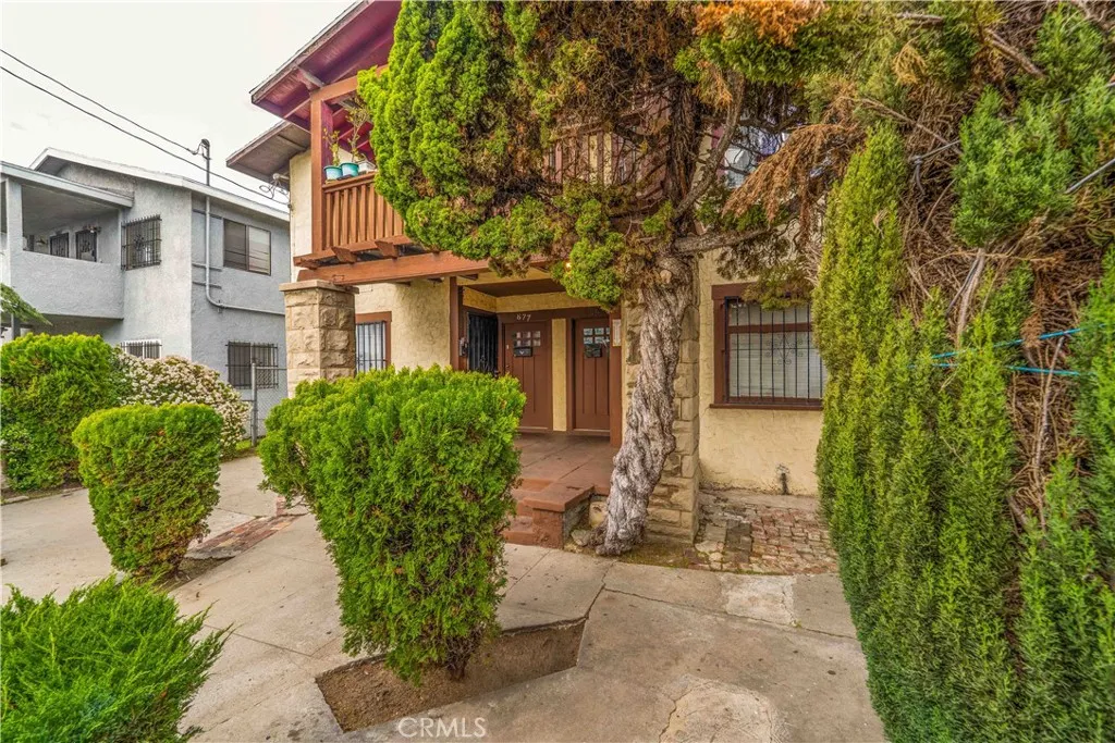 873 W Vernon, Los Angeles, California 90037 home-pic-3