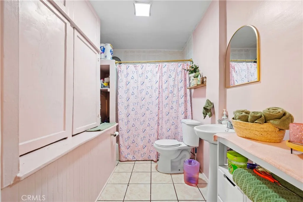 873 W Vernon, Los Angeles, California 90037 home-pic-11