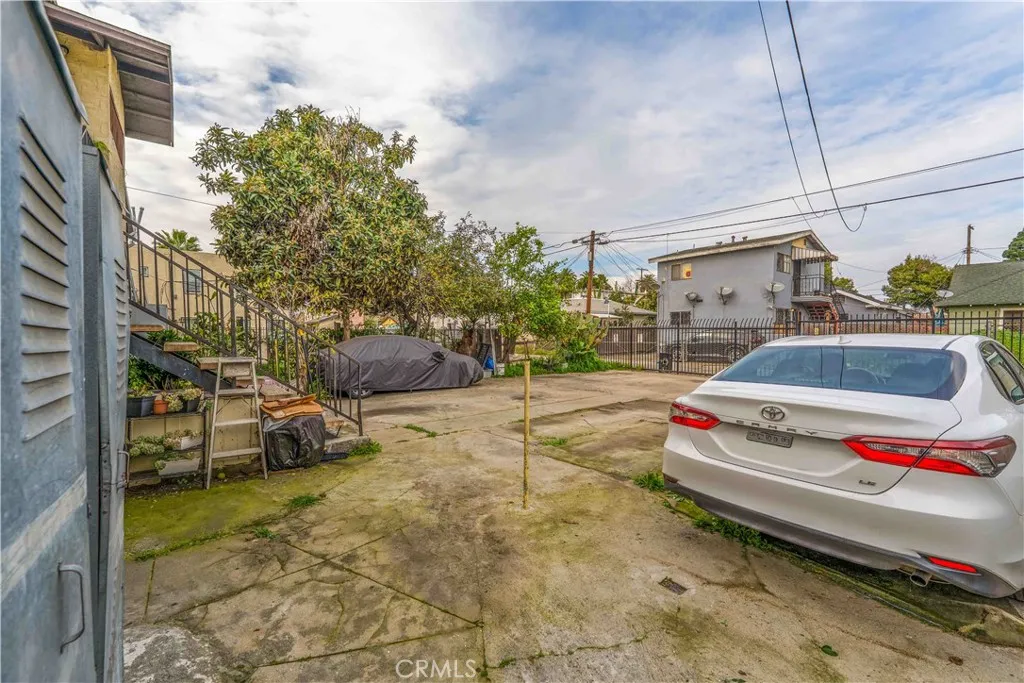 873 W Vernon, Los Angeles, California 90037 home-pic-25