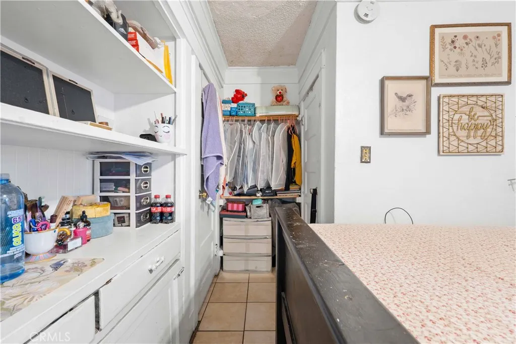 873 W Vernon, Los Angeles, California 90037 home-pic-10