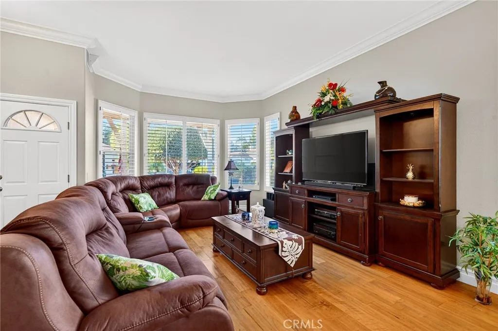 42824 Woody Knoll, Murrieta, California 92562 home-pic-7