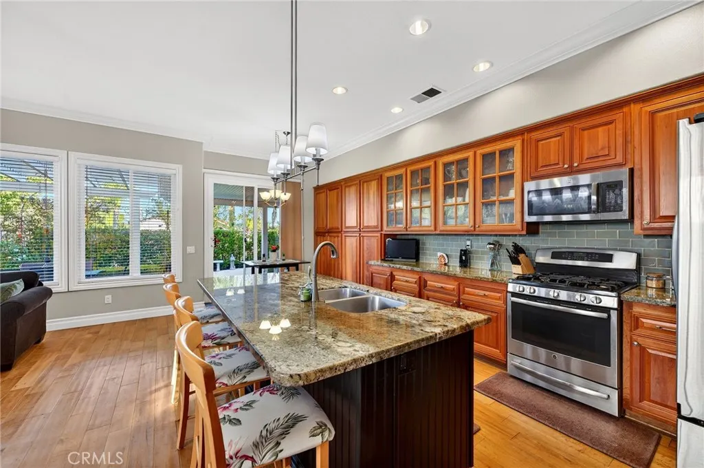42824 Woody Knoll, Murrieta, California 92562 home-pic-13
