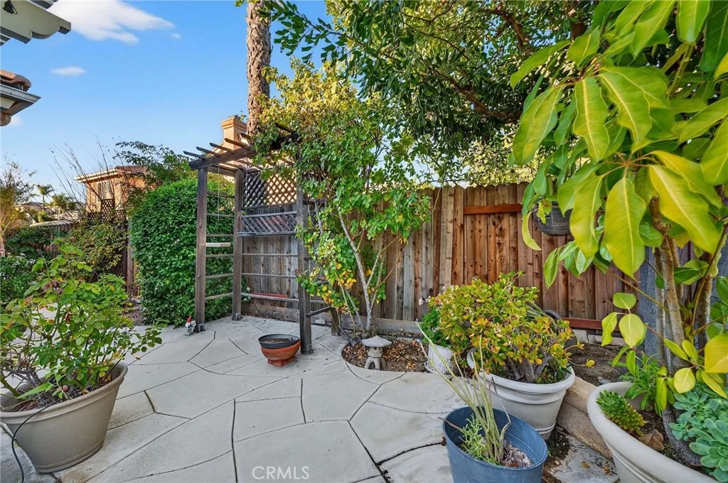 42824 Woody Knoll, Murrieta, California 92562 home-pic-42