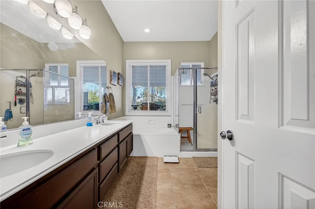 42824 Woody Knoll, Murrieta, California 92562 home-pic-36