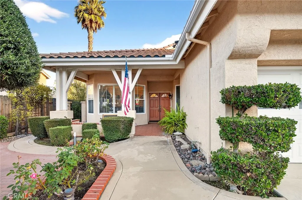 42824 Woody Knoll, Murrieta, California 92562 home-pic-4
