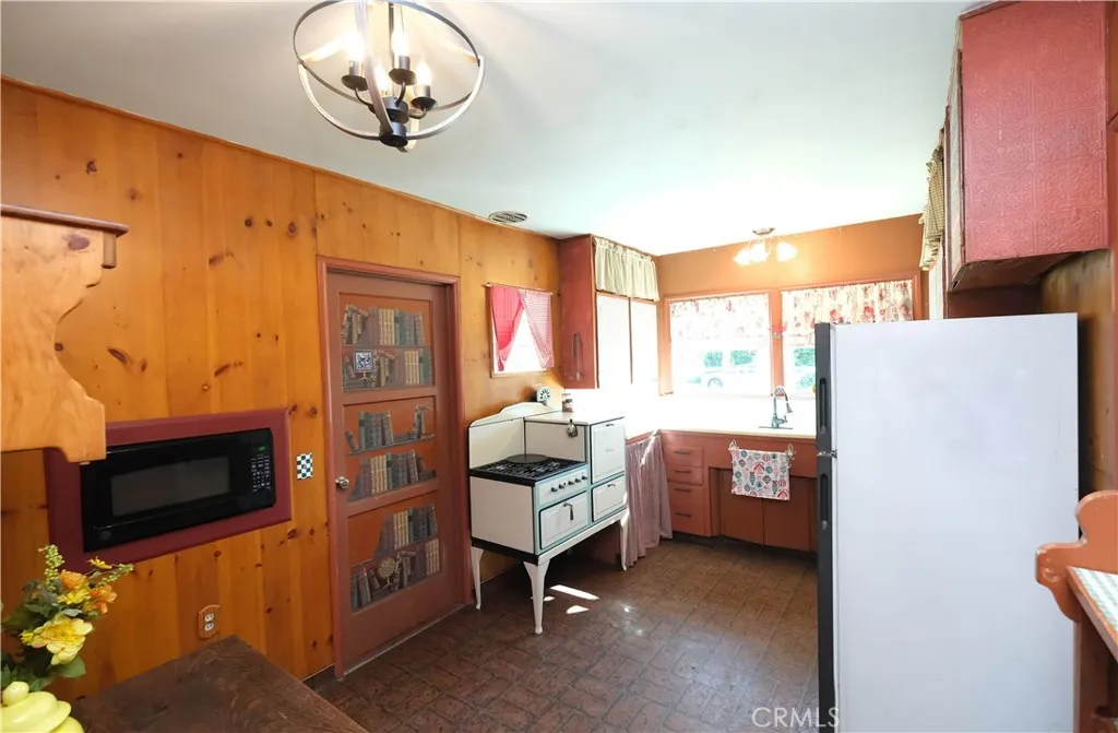 1060 Grandview, Fullerton, California 92835 home-pic-24