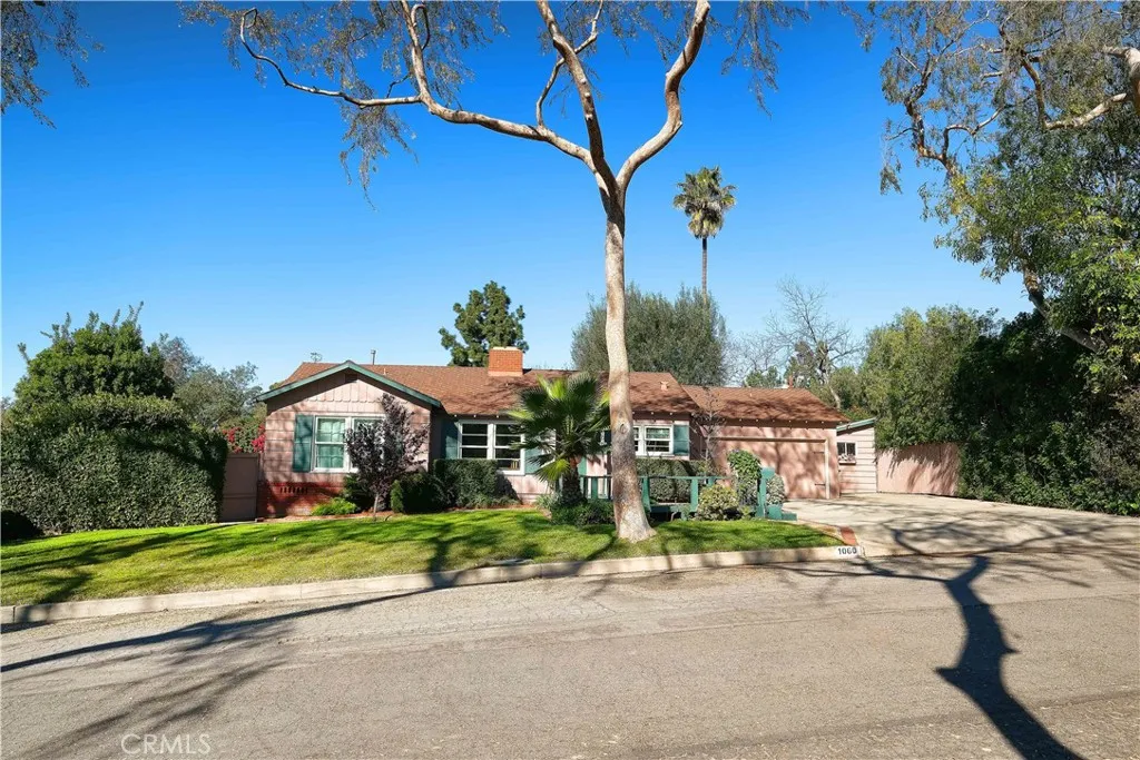 1060 Grandview, Fullerton, California 92835 home-pic-3