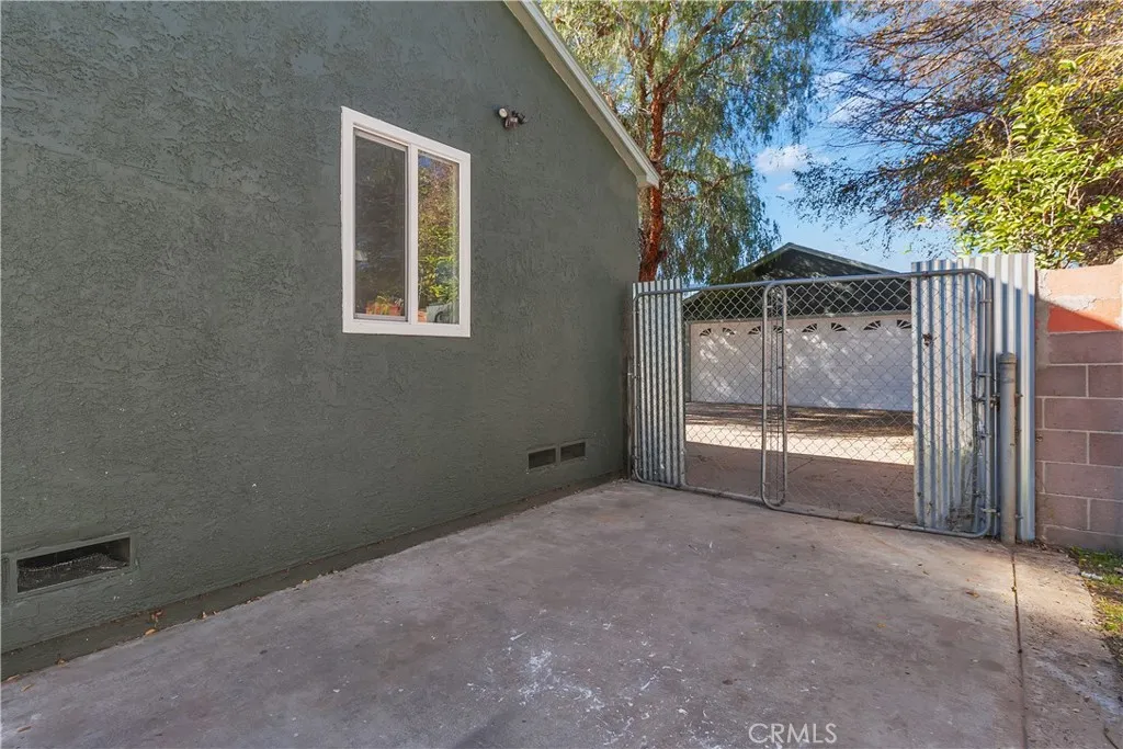 1413 S Spruce, Montebello, California 90640 home-pic-7