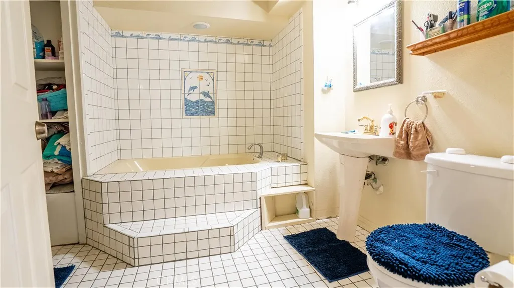 3200 Flower, Lynwood, California 90262 home-pic-17