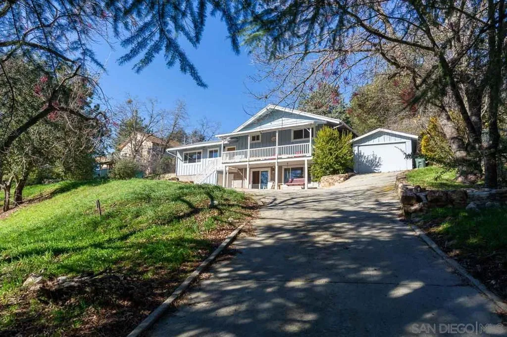 1679 Whispering Pines Drive, Julian, California 92036 home-pic-1