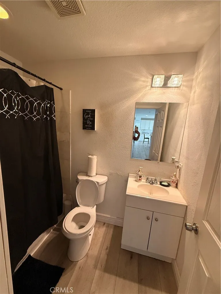 7667 Yellow Iris Court, Fontana, California 92336 home-pic-7