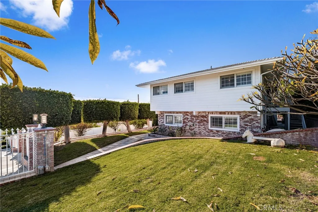 5262 Los Altos, Yorba Linda, California 92886 home-pic-20