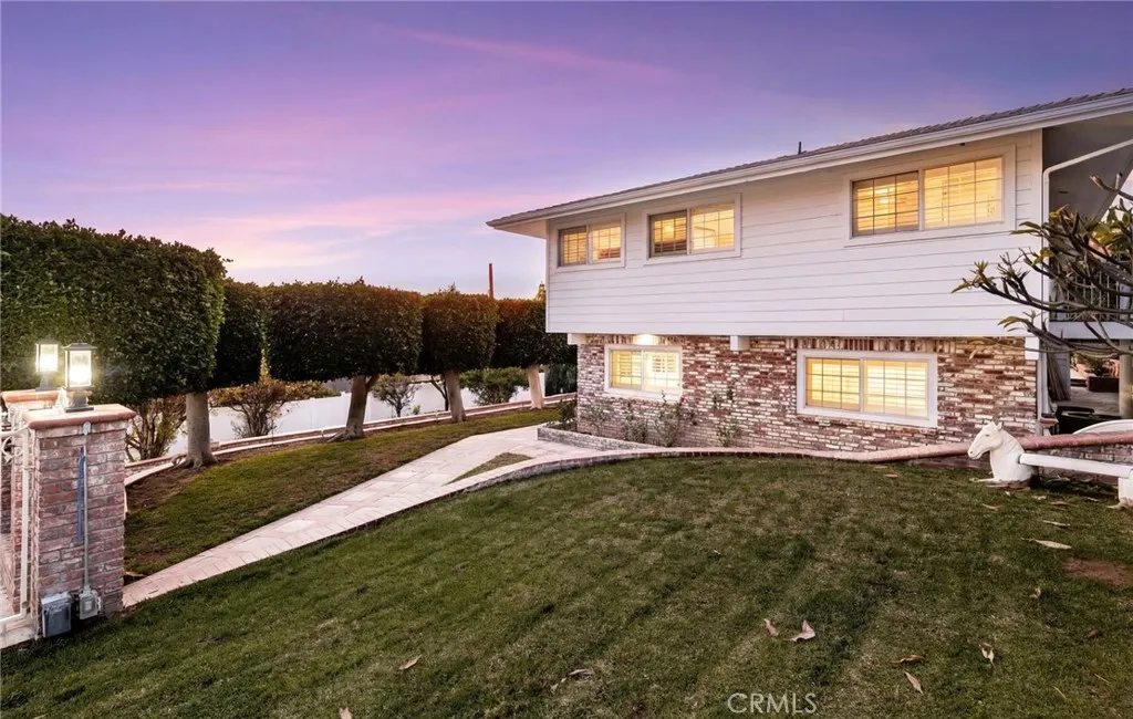 5262 Los Altos, Yorba Linda, California 92886 home-pic-7