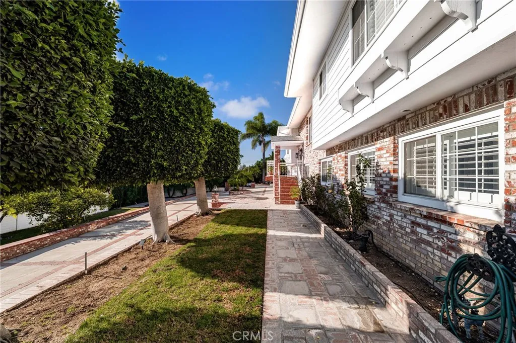 5262 Los Altos, Yorba Linda, California 92886 home-pic-24