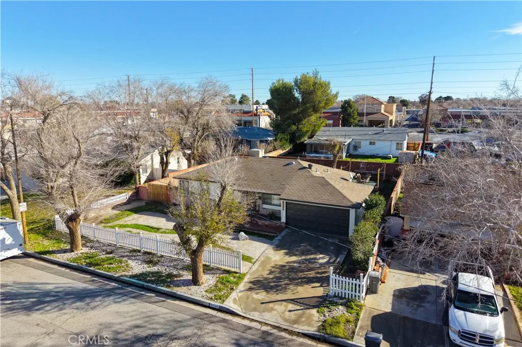 44128 Anvers Avenue, Lancaster, California 93534 home-pic-28