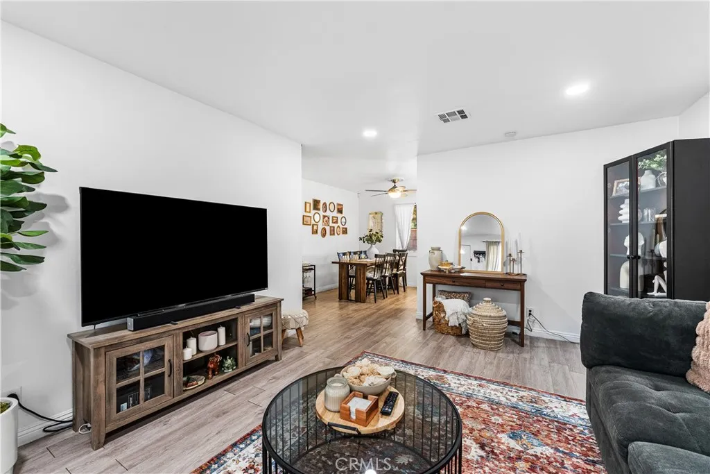 44128 Anvers Avenue, Lancaster, California 93534 home-pic-7