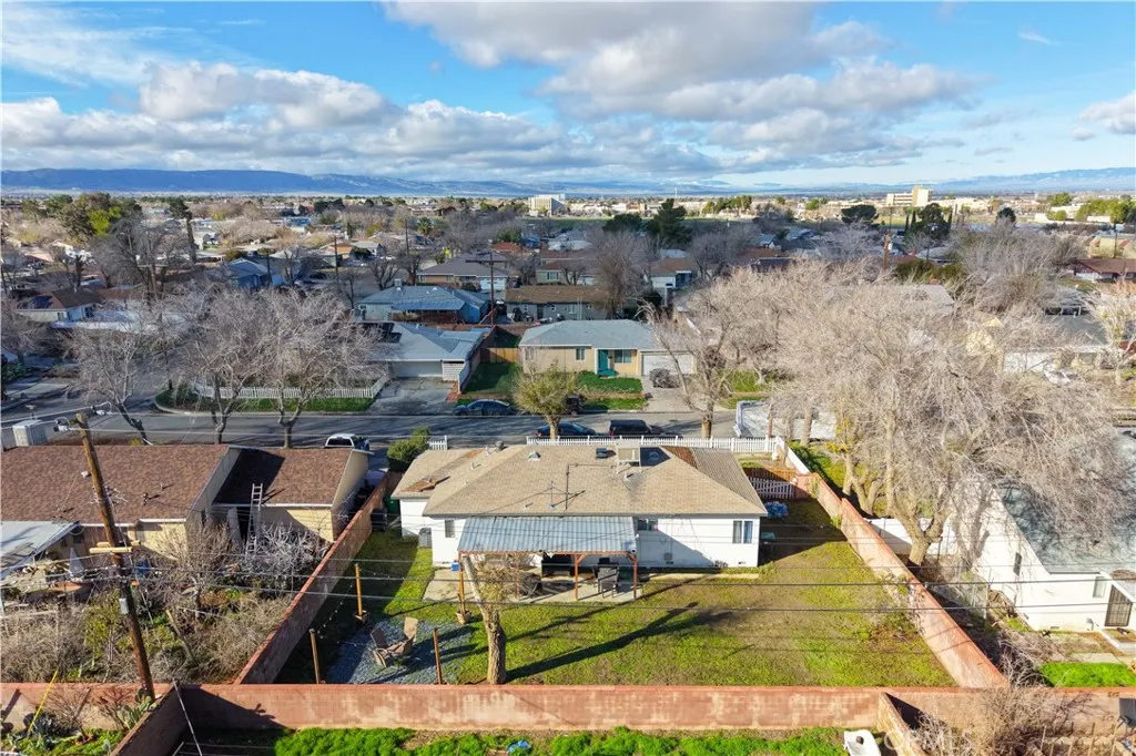 44128 Anvers Avenue, Lancaster, California 93534 home-pic-30