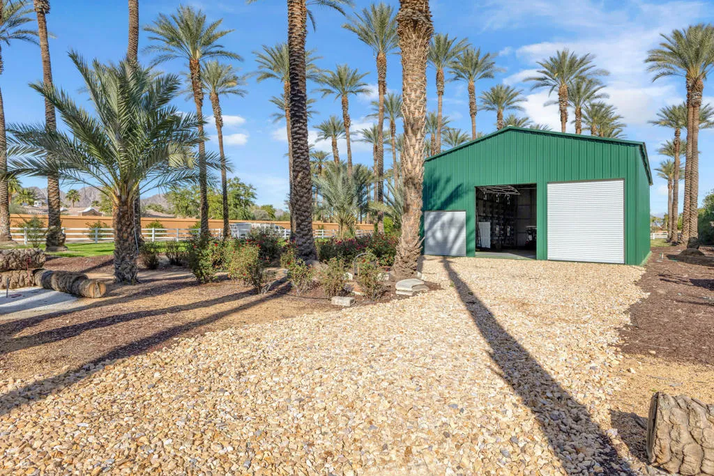 58200 Almonte Drive, La Quinta, California 92253 home-pic-30