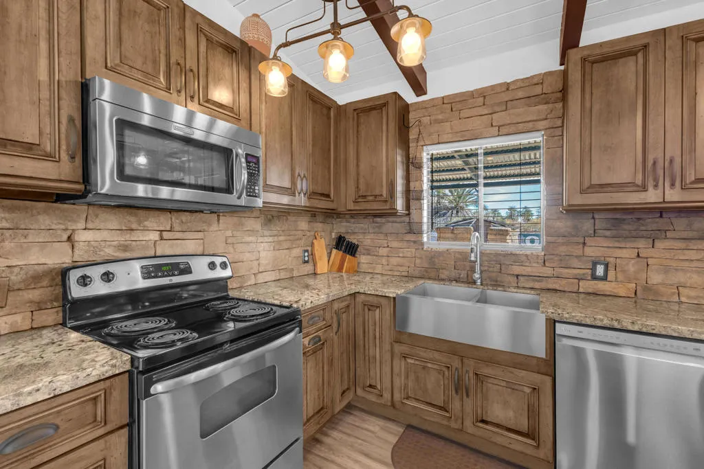 58200 Almonte Drive, La Quinta, California 92253 home-pic-42