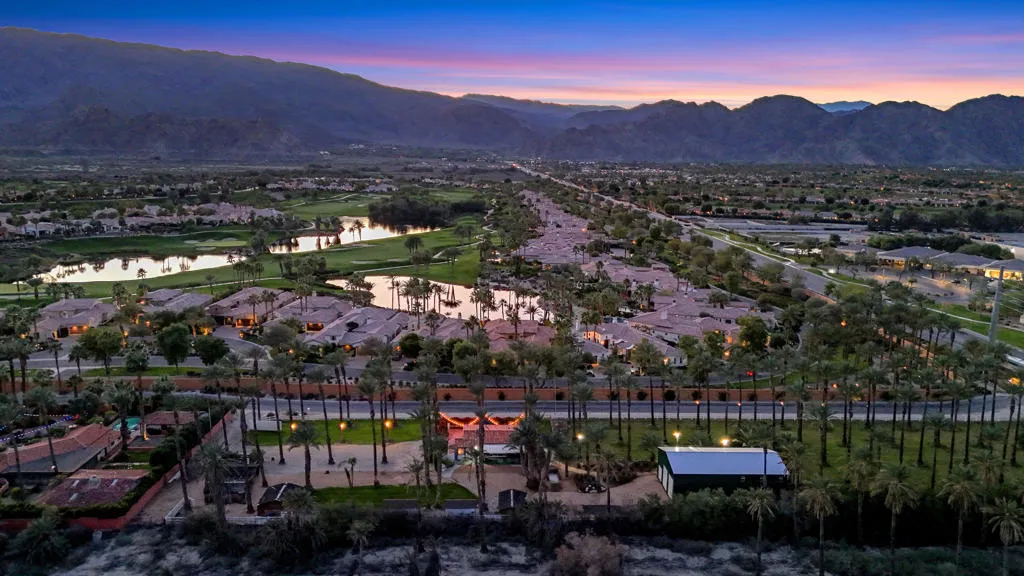 58200 Almonte Drive, La Quinta, California 92253 home-pic-49