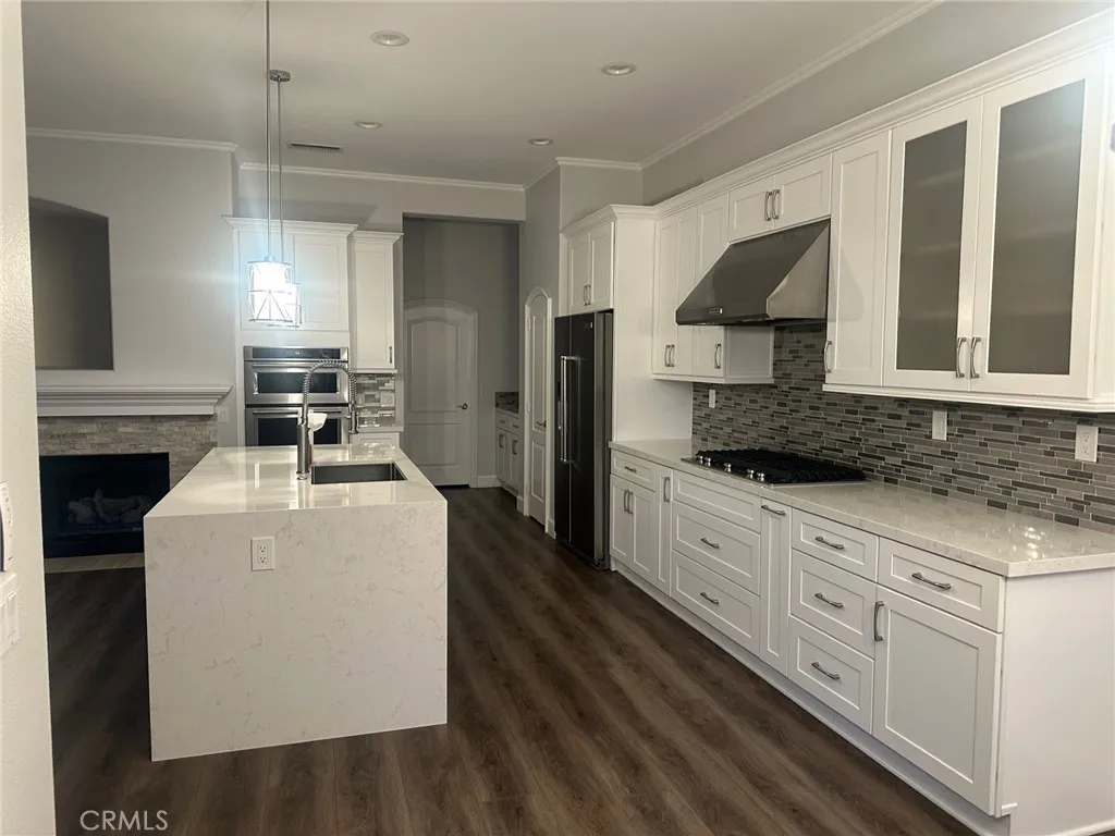 9162 Filaree Court, Corona, California 92883 home-pic-7