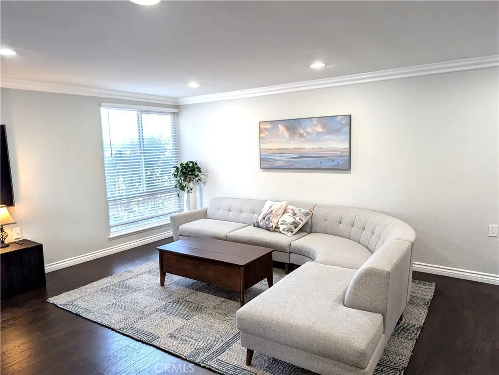 422 Avenida Castilla D, Laguna Woods, California 92637 home-pic-4
