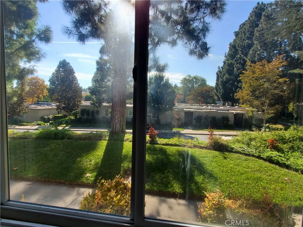 422 Avenida Castilla D, Laguna Woods, California 92637 home-pic-31