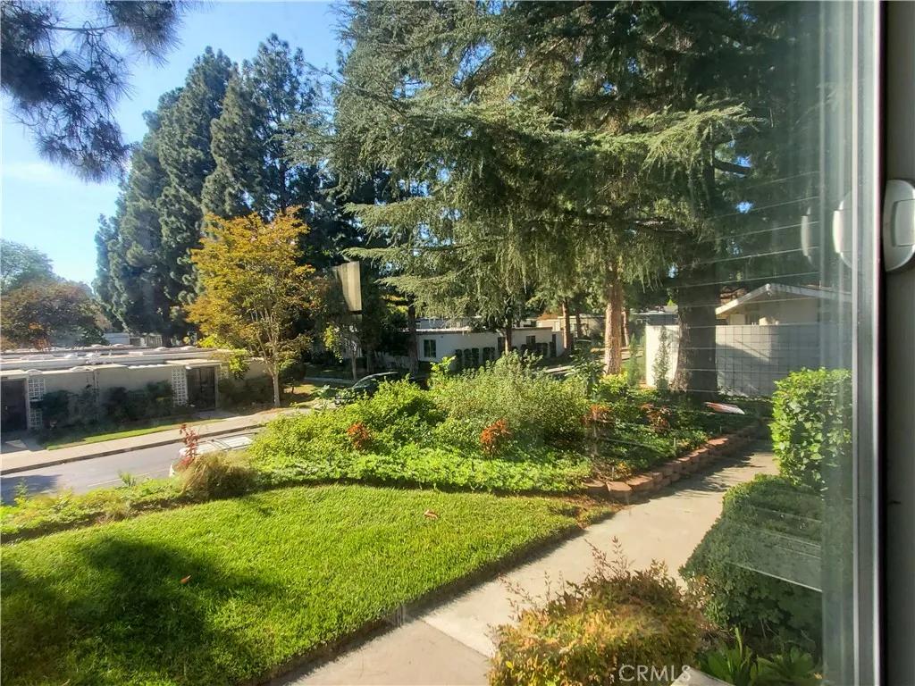 422 Avenida Castilla D, Laguna Woods, California 92637 home-pic-32