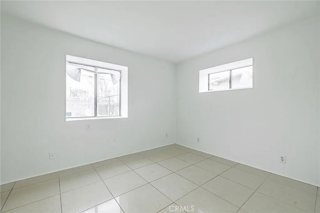 1238 W Avenue H15, Lancaster, California 93534 home-pic-26