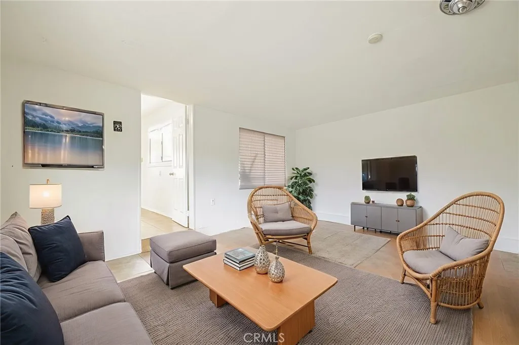 1238 W Avenue H15, Lancaster, California 93534 home-pic-17