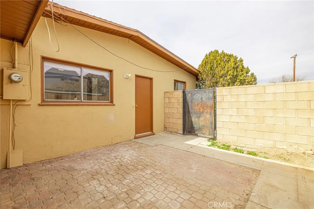 1238 W Avenue H15, Lancaster, California 93534 home-pic-38