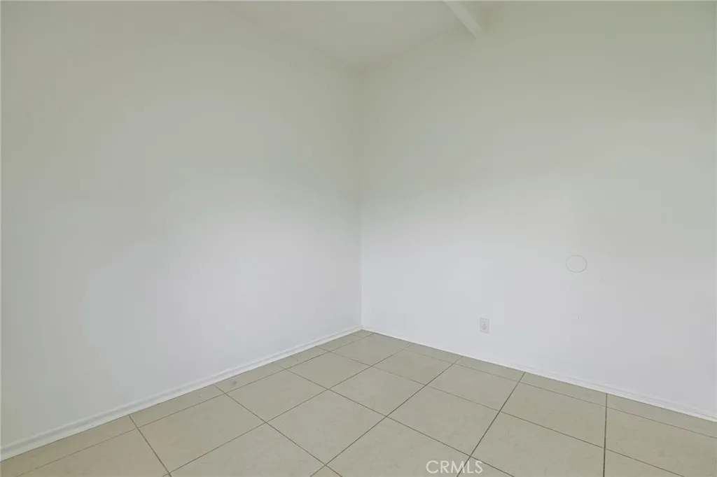 1238 W Avenue H15, Lancaster, California 93534 home-pic-36