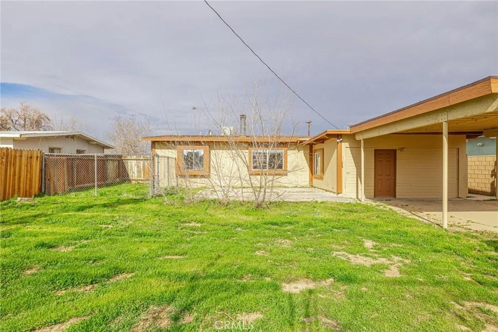 1238 W Avenue H15, Lancaster, California 93534 home-pic-43
