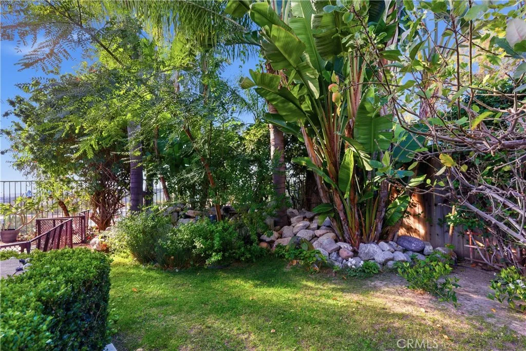 39 Grassy Knoll, Rancho Santa Margarita, California 92688 home-pic-14