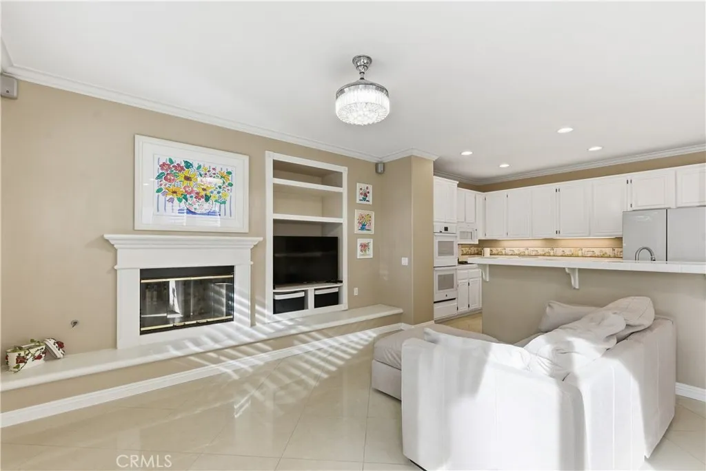 39 Grassy Knoll, Rancho Santa Margarita, California 92688 home-pic-7