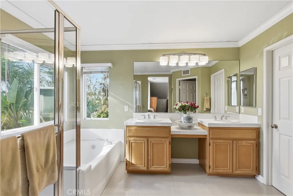 39 Grassy Knoll, Rancho Santa Margarita, California 92688 home-pic-22