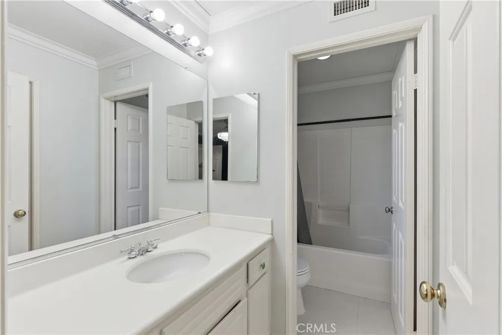39 Grassy Knoll, Rancho Santa Margarita, California 92688 home-pic-29
