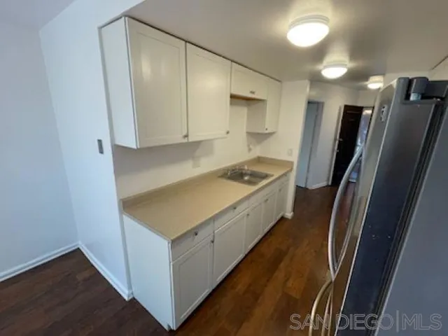 935 W 8th St, Santa Rosa, California 95401