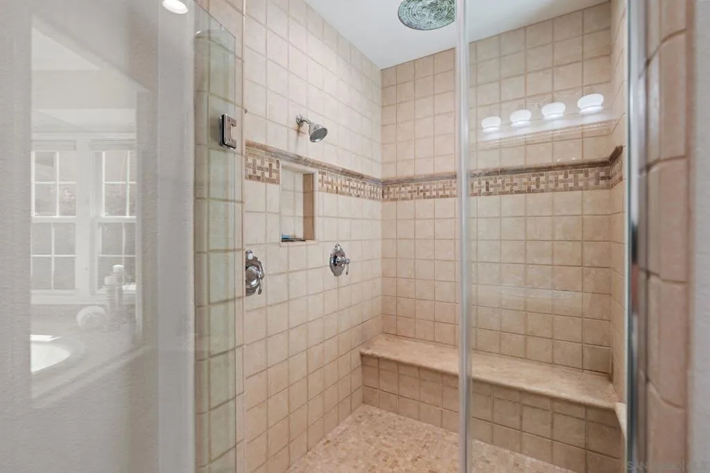 15583 Rising River Pl. S, San Diego, California 92127 home-pic-32