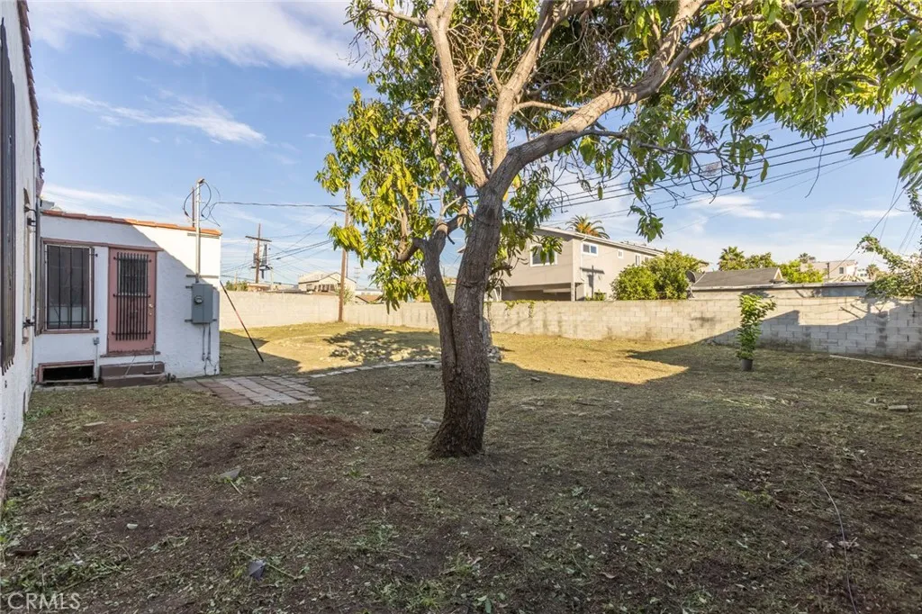 1614 S Highland Avenue, Los Angeles, California 90019 home-pic-3
