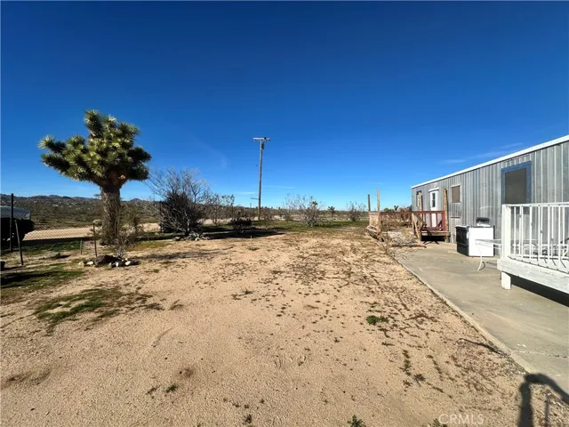 1477 Artesia Avenue, Yucca Valley, California 92284