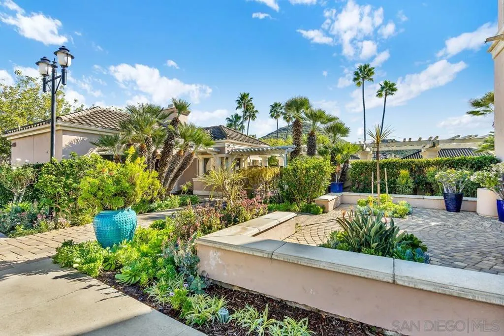 18910 Caminito Cantilena 10, San Diego, California 92128 home-pic-68