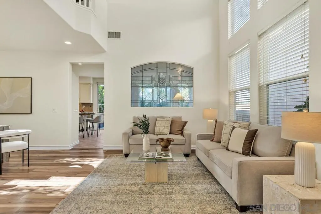18910 Caminito Cantilena 10, San Diego, California 92128 home-pic-3