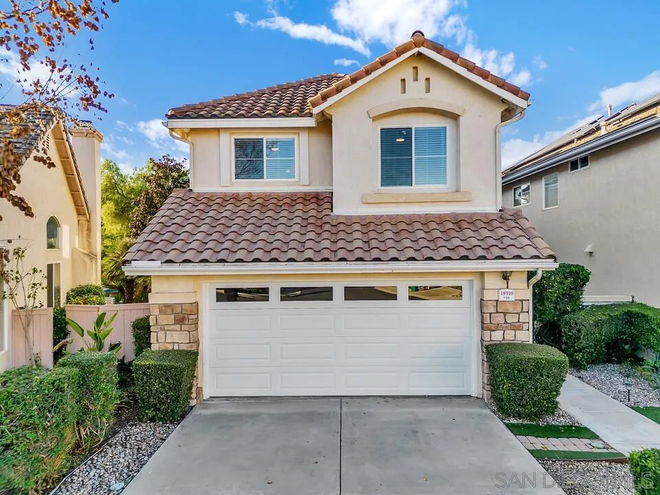 18910 Caminito Cantilena 10, San Diego, California 92128 home-pic-1